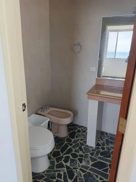 Vendo Departamento con Vista Al Mar en El Malecón de Salinas — imagen 2