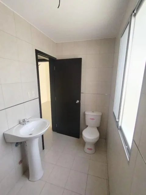 Vendo Casa en Urb. Arboletta, Via Salitre. Guayas — imagen 3