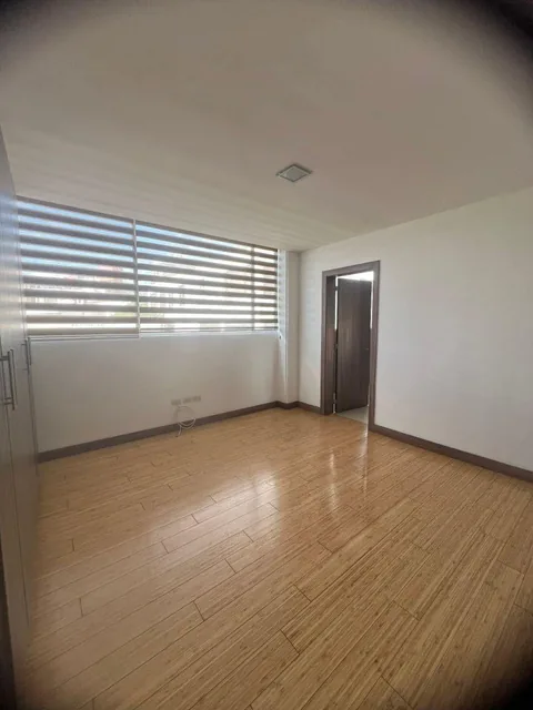 Venta Hermoso Departamento Moderno Quiteño Libre — imagen 2
