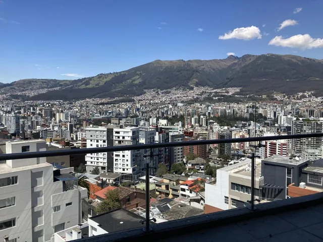 En Venta Departamento en Quiteño Libre, Bellavista — imagen 2