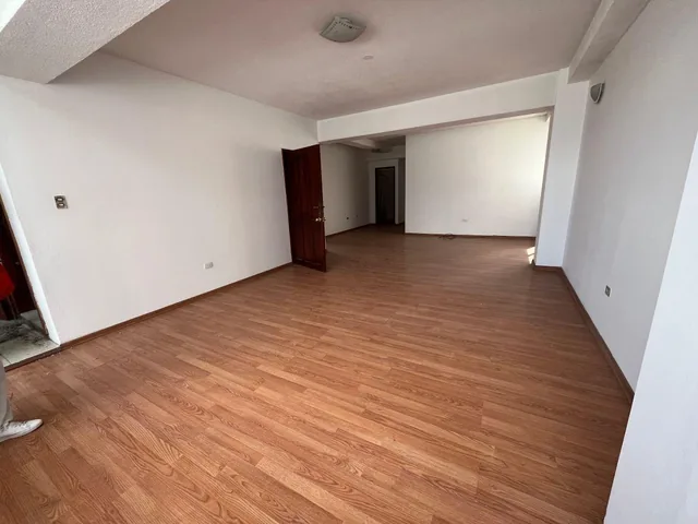 Departamento con Terraza 3 Dorm. de Venta Sector Los Granados — imagen 3