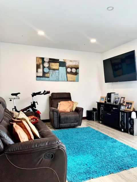 Casa en Venta - Challuabamba, Azuay — imagen 2