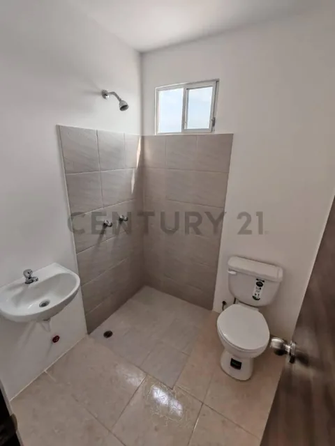 Casa en Venta en Urb. Villa Geranio, Karig, Guayas — imagen 4