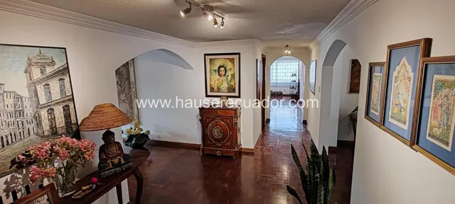Departamento de 3 Habitaciones / Quito Tenis / Excelente Distribución /288 m² — imagen 2