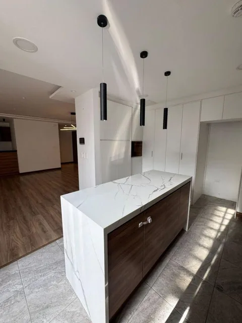 Departamento de 121 m² y 2 Patios de 33 m² Pb 3 Habitaciones en Venta en Unión Nacional / El Bosque — imagen 3