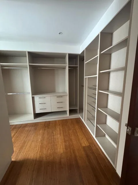 Departamento de Venta en Cumbayá, Sector Santa Lucía, 3 Dorm, 242 m², Linda Vista, Excelente Opción — imagen 3