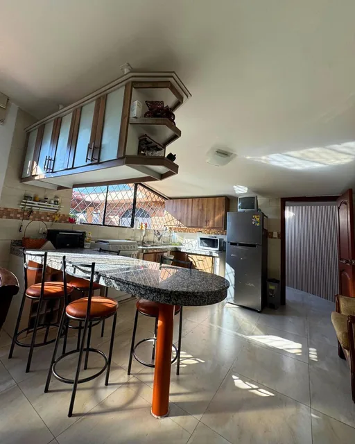 Casa de Venta Urb Privada 613 m² Terreno, 200 m² Construcción Incluye Suite Sangolquí — imagen 2