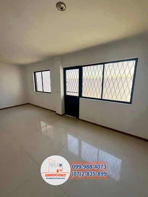 Casa de Venta en Mayancela de 3 Plantas, Azuay — imagen 2
