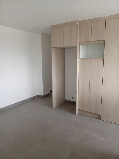 Hermoso Departamento de 2 Habitaciones con Jardín Privado — imagen 5