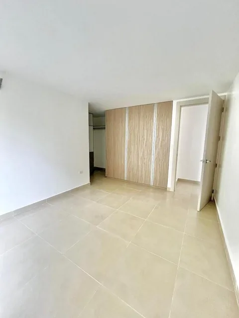 Venta de Departamento Moderno con Ascensor y 1 Parqueo en Kennedy Norte, Guayas — imagen 2