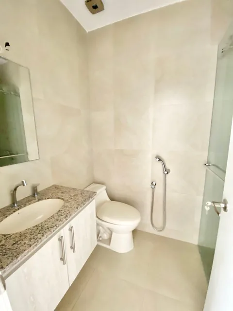 Oportunidad de Inversion Departamento de 277 m² Dividido en Dos Departamentos en Venta en Los Olivos, Guayas — imagen 5