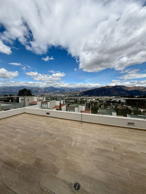 Departamento de 4 Habitaciones - en Venta - Miravalle - 285 m² — imagen 3