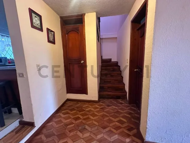Venta de Propiedad con 2 Casas en Sangolquí Urb. La Serrana Valle de Los Chillos — imagen 5