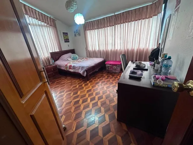Venta de Propiedad con 2 Casas en Sangolquí Urb. La Serrana Valle de Los Chillos — imagen 3