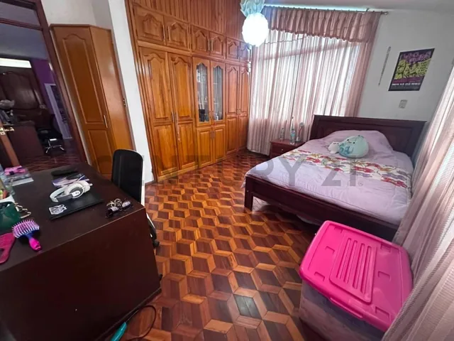 Venta de Propiedad con 2 Casas en Sangolquí Urb. La Serrana Valle de Los Chillos — imagen 2