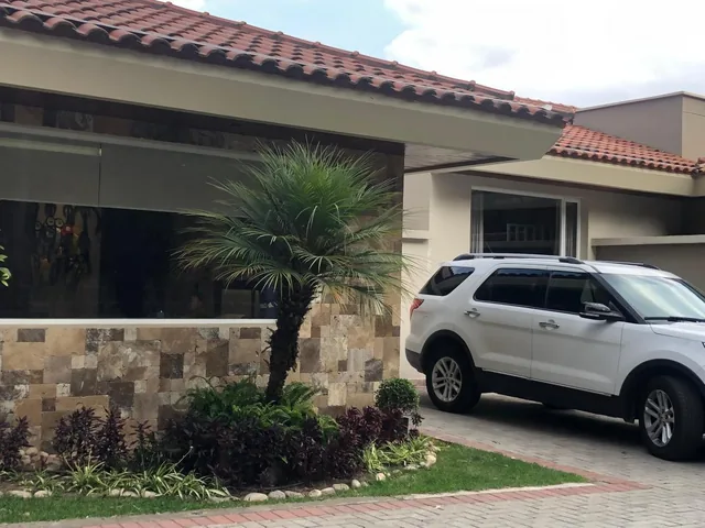 Casa de Venta Cumbaya Sector Colegio Sek — imagen 2