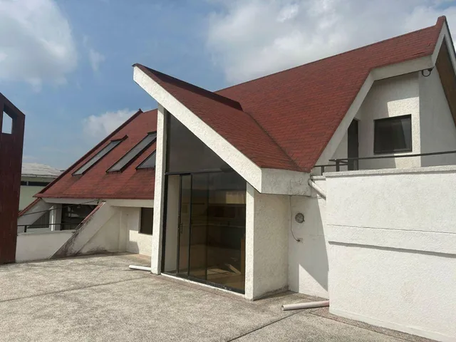 Casa Comercial en Venta - Sector El Bosque — imagen 5