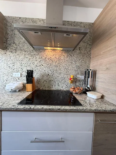 Lomas de Monteserrín. Bellisimo Departamento con Balcón — imagen 2