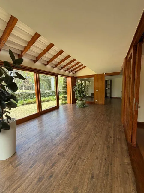 Cumbaya Hermosa Casa de Venta o Renta 4 Dorm. — imagen 3