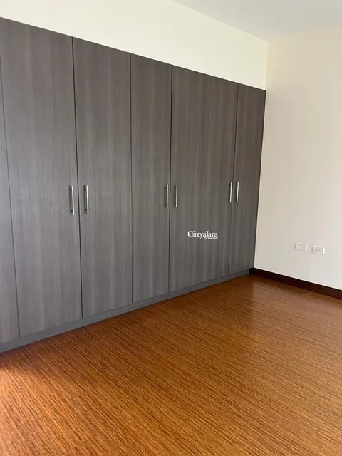Casa en Venta, en Conjunto, Excelente Ubicación, 3 Dorm., Jardín — imagen 2