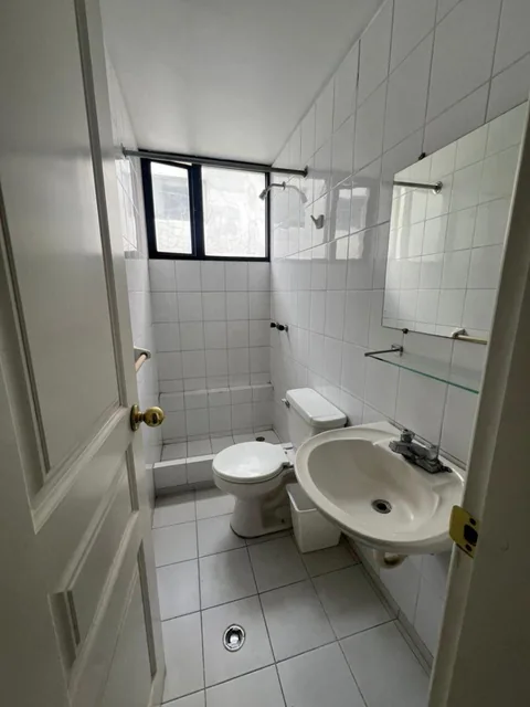 Vendo Departamento, Sector La Coruña, 224 m, 228.000 Dólares. Cm — imagen 2