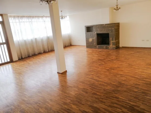 Casa Esquinera en Venta - La Magdalena | 3 Departamentos Independientes | 6 Parq — imagen 5