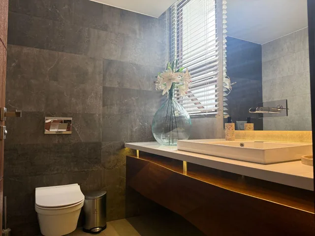 Vendo Casa de Lujo Jardines del Batan — imagen 2
