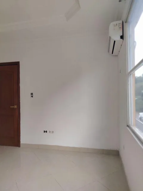 Venta de Departamento en Condominio Kennedy Norte 3 Dorm. 2do Piso + Garaje, Guayas — imagen 3