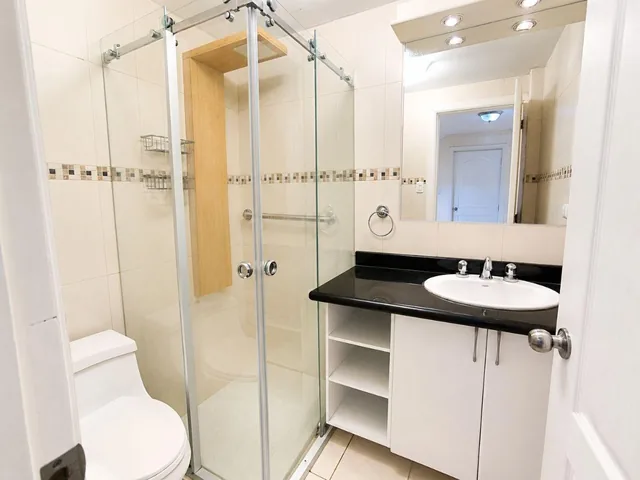 Casa con Suit Independiente — imagen 5