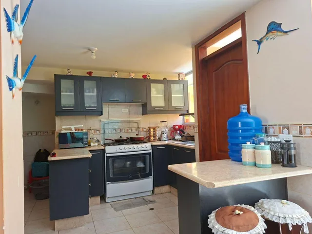 Casa de 3 Pisos, 4 Dorm, 3.5 Baños en Conjunto Privado - Calle Ismael Solís — imagen 4