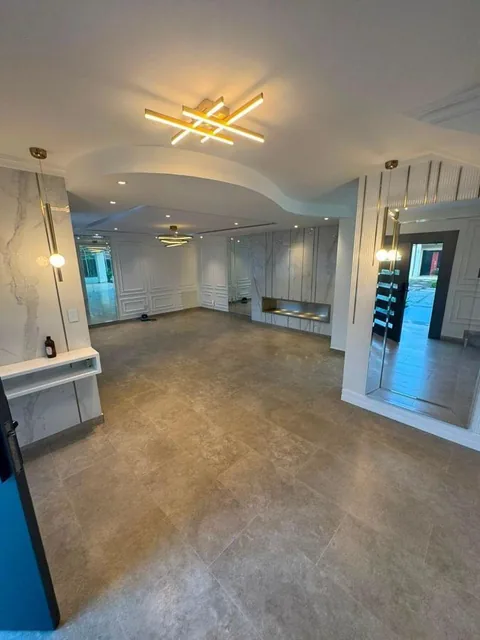 Casa de Lujo con Piscina y 4 Parqueos en Urbanización Privada - Estancias del Río, Guayas — imagen 4