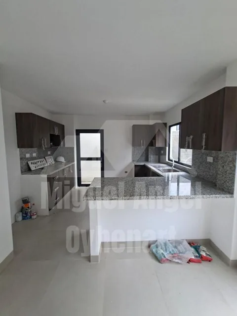Venta de Vivienda por Estrenar en Guayaquil, Urbanización Narcisa Club, Guayas — imagen 2