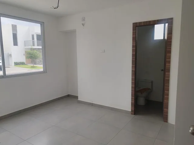 Casa en Venta de Una Planta Tres Dorm. Area 92 m² de Estreno, Guayas — imagen 2