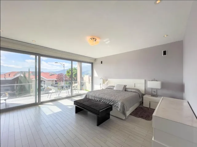 Casas Modernas en Cumbayá Quito Ecuador Venta o Renta, Scala Shopping — imagen 2