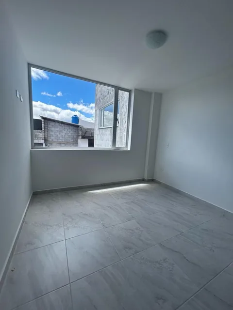 Ira Venta Departamento 2 Habitaciones Sector Abdón Calderón Sangolquí — imagen 2
