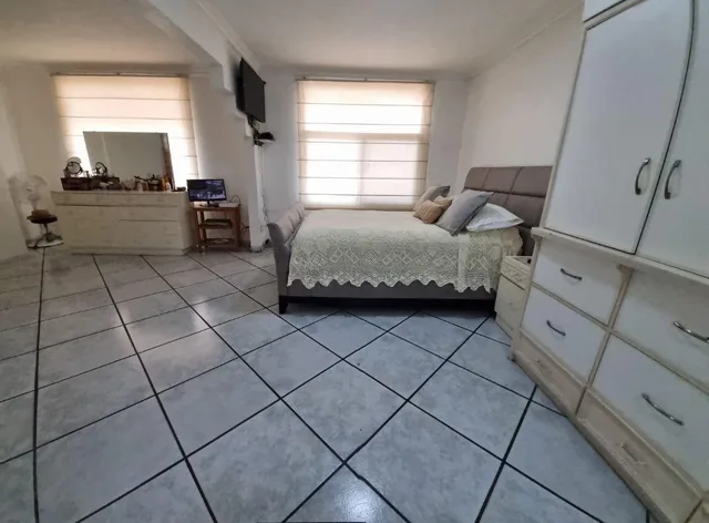 Vendo Departamento Planta Baja en Urdesa, Guayas — imagen 2