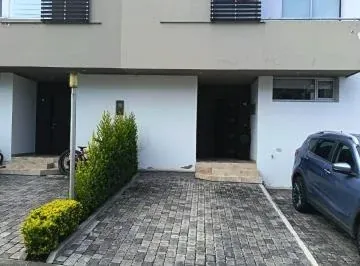 De Venta Linda Casa de 3 Habitaciones en Cumbaya Sector Yanazarapata — imagen 4