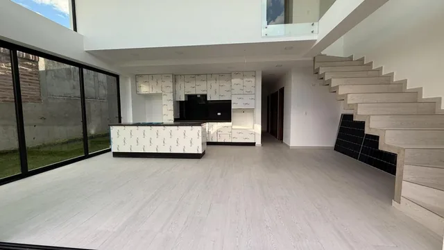 Eph Venta Departamento 120 m² de 3 Hab. Cumbayá — imagen 4