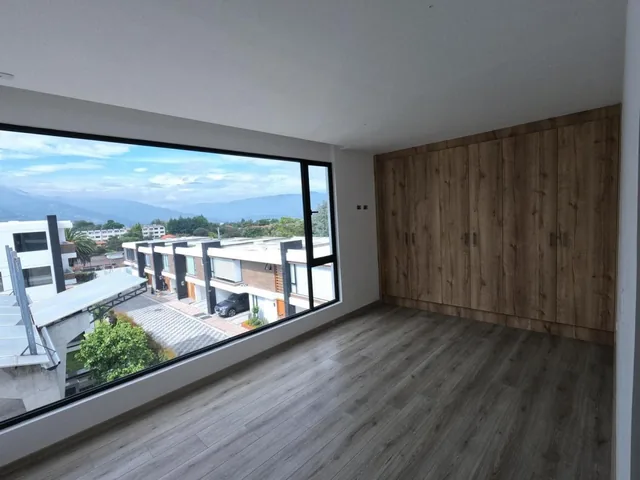 Scc. Venta Loft 2 Dorm. Tumbaco — imagen 5