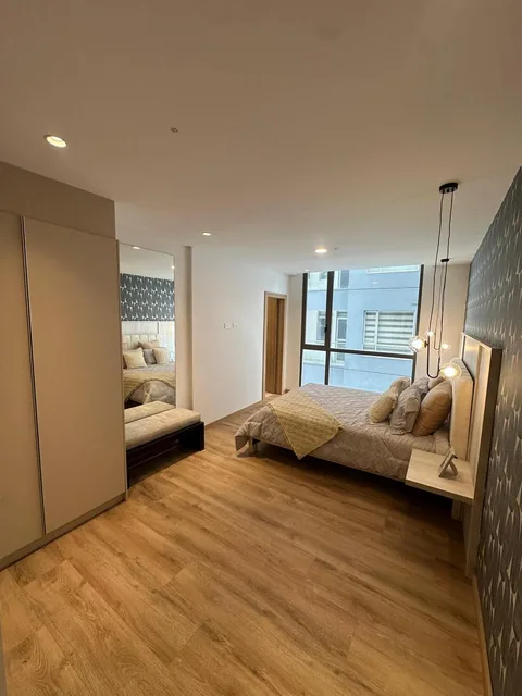 Ira Venta Departamento 81.61 m², Piso 17 de 2 Habitaciones. Sector La Carolina. Av Shyris. Provincia de Pichincha — imagen 2