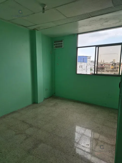Venta de Departamento Amplio con 3 Habitaciones en Colón y Av del Ejército. Gi. P, Guayas — imagen 5
