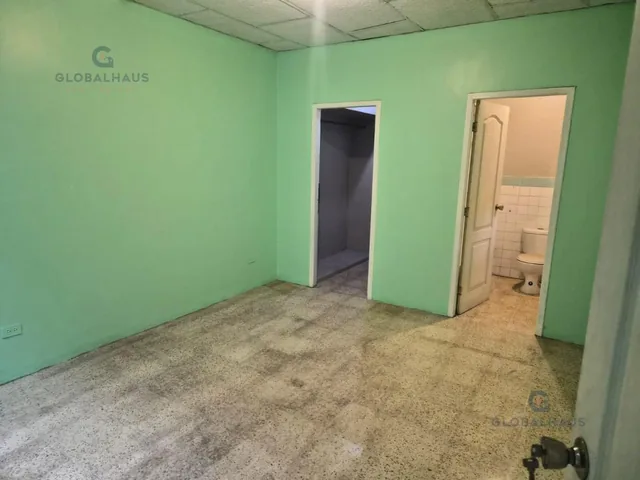 Venta de Departamento Amplio con 3 Habitaciones en Colón y Av del Ejército. Gi. P, Guayas — imagen 3