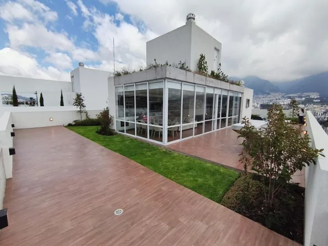 Venta Departamento con Balcon, 2 Dorm., Gonzalez Suarez — imagen 4