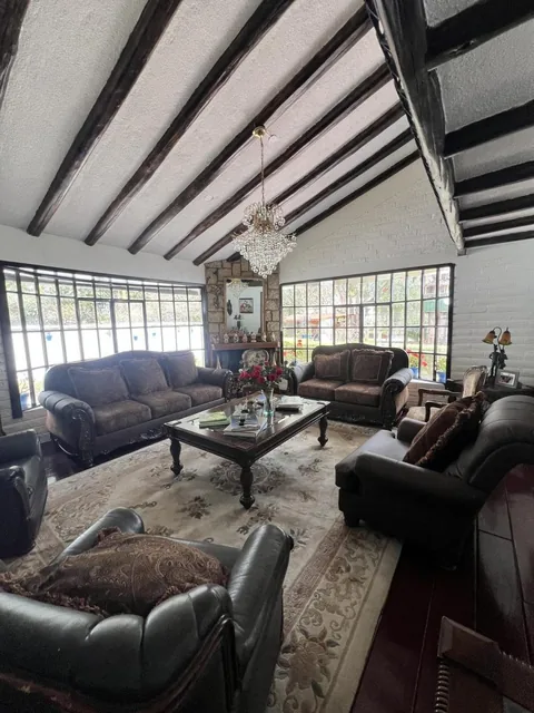 Casa de Venta Ubicada Dentro de La Urbanización Jardines del Este 1 — imagen 4