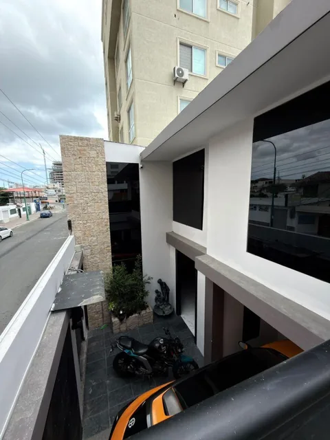 Vendo Casa Comercial en Manta con Excelente Ubicación, Manabí — imagen 4