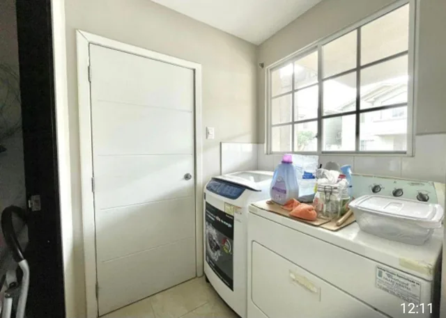 Linda Casa de Venta de 3 Habitaciones en Casa Laguna. Guayas — imagen 5