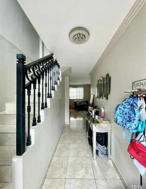 Linda Casa de Venta de 3 Habitaciones en Casa Laguna. Guayas — imagen 3