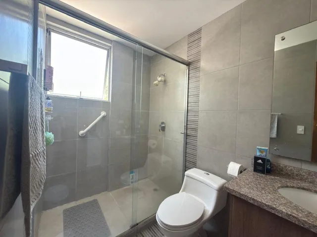 Casa de Venta, La Ceramica, Cerca a Supermaxi, Mega Kiwy, Mega Coral — imagen 2
