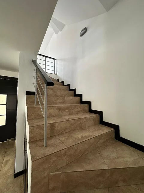 Venta Casa, 223 m² Área Total, Lumbisí, Cumbayá — imagen 4