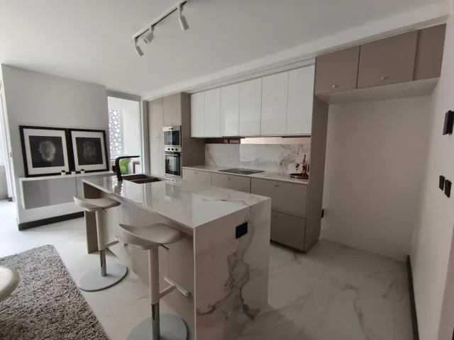 Scc. Venta Departamento con Balcón a Estrenar. 2 Dorm.. Piso 5 - Sector: González Suárez — imagen 5